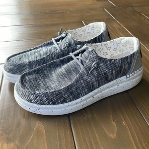 Women’s HEY DUDEs - Size 8